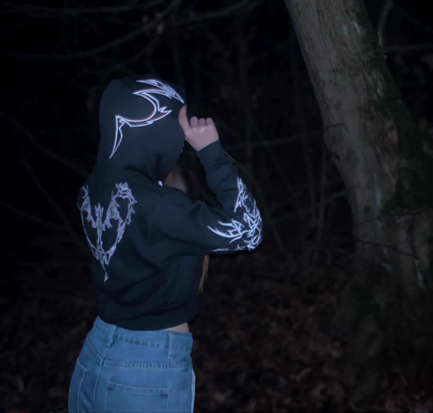 DYSTOPIA CROPPED HOODIE