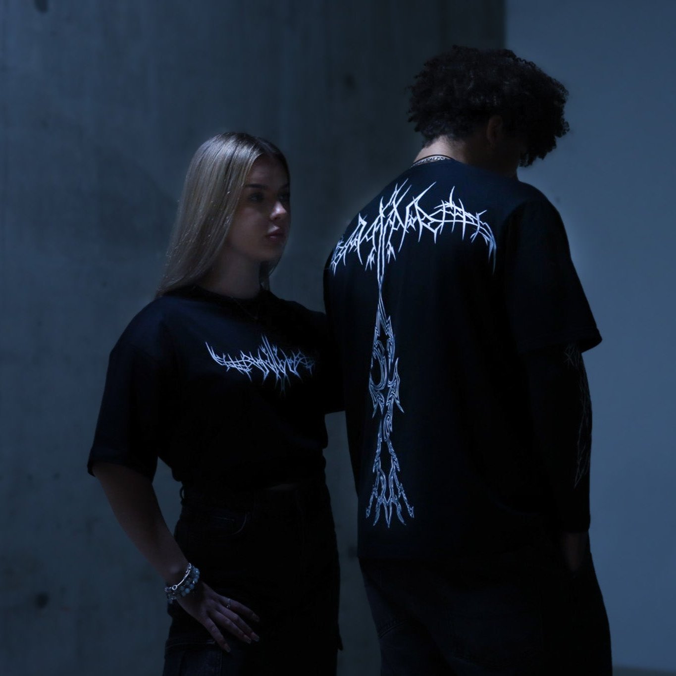 DYSTOPIA OVERSIZED TEE